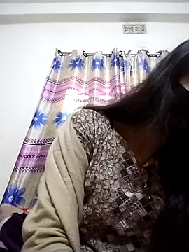 Snapshot of Nadia-2 chatting on 01/08/26, 07:21 Nadia-2 online show from 01/08/26, 07:21