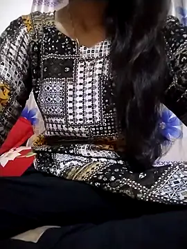 Snapshot of Nadia-2 chatting on 01/15/26, 11:19 Nadia-2 online show from 01/15/26, 11:19