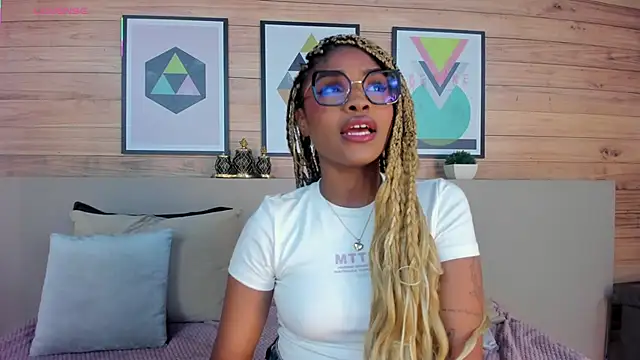 Snapshot of AriaFoster chatting on 02/20/26, 03:36 AriaFoster online show from 02/20/26, 03:36