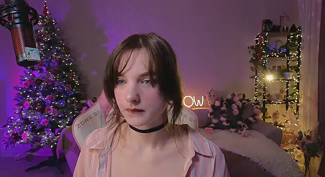 Snapshot of -Kottyaa- chatting on 12/23/24, 04:01 -Kottyaa- online show from 12/23/24, 04:01