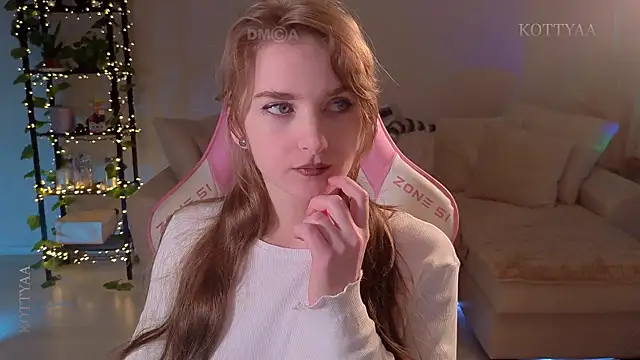 Snapshot of -Kottyaa- chatting on 10/05/25, 12:53 -Kottyaa- online show from 10/05/25, 12:53