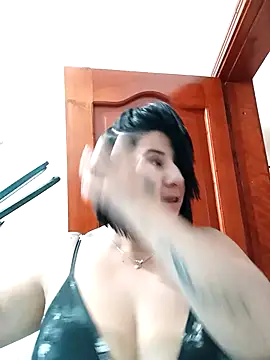 AngeleRoux online show from 10/30/25, 04:08