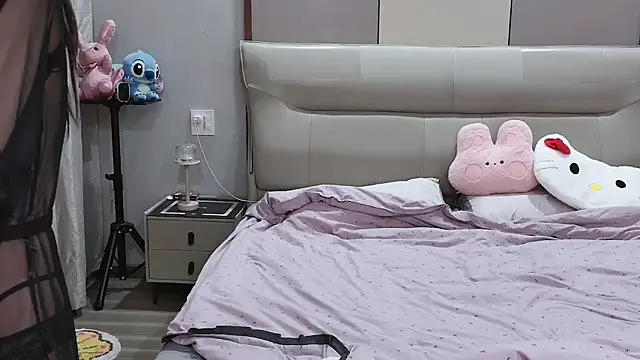 Fairy-HF online show from 09/19/25, 06:15