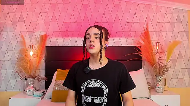 JustinePerry online show from 03/20/26, 03:55