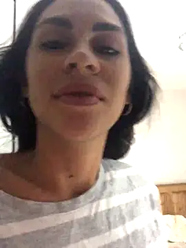 hotroommates online show from 11/12/25, 03:18