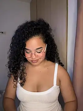 Lucy wilson5 online show from 02/17/25, 07:15