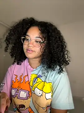 Lucy wilson5 online show from 11/22/25, 03:49