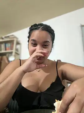 Lucy wilson5 online show from 12/03/25, 01:13