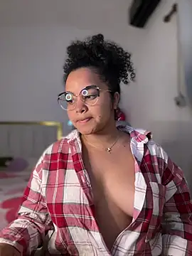 Lucy wilson5 online show from 02/17/26, 02:19