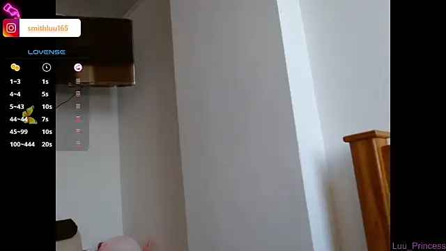 Snapshot of Luu_Princess chatting on 03/15/25, 10:22 Luu Princess online show from 03/15/25, 10:22