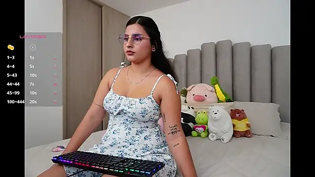 Snapshot of Luu_Princess chatting on 11/30/25, 09:30 Luu Princess online show from 11/30/25, 09:30