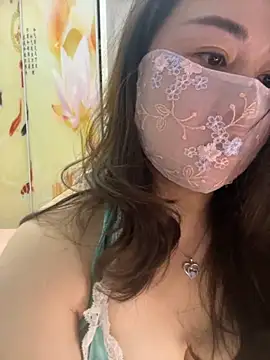 Snapshot of Angie_88 chatting on 10/27/25, 02:54 Angie 88 online show from 10/27/25, 02:54