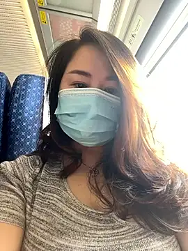 Snapshot of Angie_88 chatting on 11/12/25, 03:29 Angie 88 online show from 11/12/25, 03:29