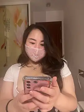 Snapshot of Angie_88 chatting on 11/14/25, 04:00 Angie 88 online show from 11/14/25, 04:00