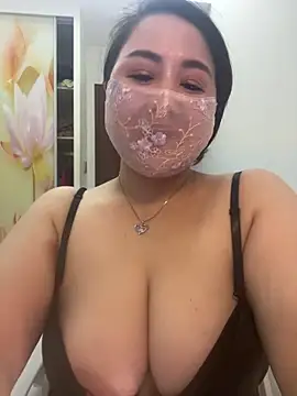 Snapshot of Angie_88 chatting on 11/15/25, 05:38 Angie 88 online show from 11/15/25, 05:38