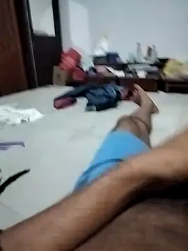 Snapshot of tamil_horny09 chatting on 11/23/25, 05:24 tamil horny09 online show from 11/23/25, 05:24