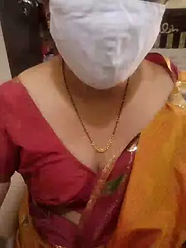 Snapshot of aliseanu chatting on 12/21/24, 07:03 aliseanu online show from 12/21/24, 07:03