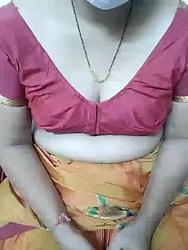 Snapshot of aliseanu chatting on 12/21/24, 04:36 aliseanu online show from 12/21/24, 04:36