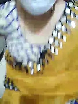 Snapshot of aliseanu chatting on 12/31/24, 10:48 aliseanu online show from 12/31/24, 10:48