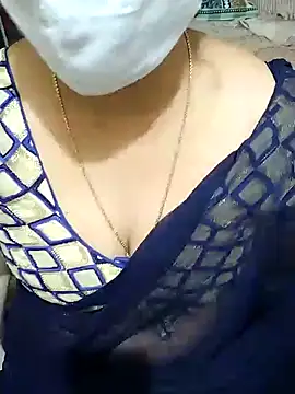 Snapshot of aliseanu chatting on 01/06/25, 12:02 aliseanu online show from 01/06/25, 12:02