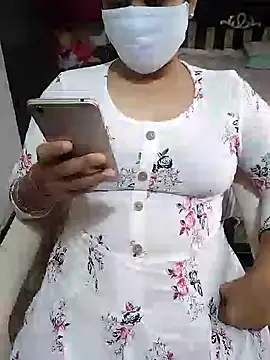 Snapshot of aliseanu chatting on 01/13/25, 05:44 aliseanu online show from 01/13/25, 05:44