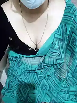 Snapshot of aliseanu chatting on 01/16/25, 04:49 aliseanu online show from 01/16/25, 04:49