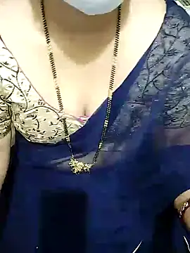 Snapshot of aliseanu chatting on 01/23/25, 01:19 aliseanu online show from 01/23/25, 01:19