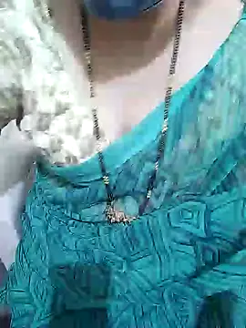 Snapshot of aliseanu chatting on 01/29/25, 09:44 aliseanu online show from 01/29/25, 09:44