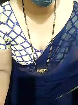 Snapshot of aliseanu chatting on 02/11/25, 05:47 aliseanu online show from 02/11/25, 05:47