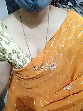 Snapshot of aliseanu chatting on 02/15/25, 05:51 aliseanu online show from 02/15/25, 05:51