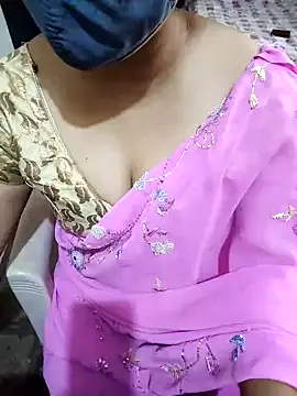 Snapshot of aliseanu chatting on 02/27/25, 09:00 aliseanu online show from 02/27/25, 09:00