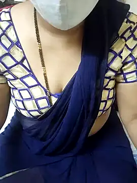 Snapshot of aliseanu chatting on 10/09/25, 06:17 aliseanu online show from 10/09/25, 06:17