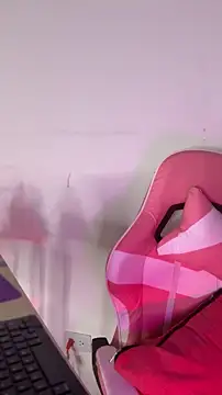 ScarletVelvetX online show from 06/25/26, 03:06