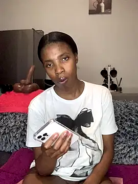 Queen-Boobylicious online show from 10/20/25, 07:36