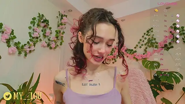 Snapshot of MyLou_ chatting on 02/10/25, 03:21 MyLou online show from 02/10/25, 03:21