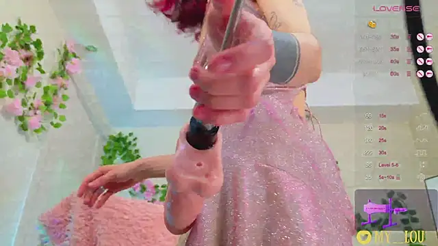 Snapshot of MyLou_ chatting on 03/17/25, 06:32 MyLou online show from 03/17/25, 06:32