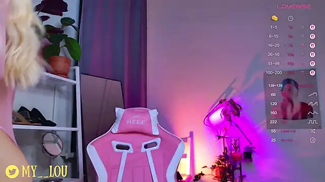 Snapshot of MyLou_ chatting on 11/04/25, 03:11 MyLou online show from 11/04/25, 03:11