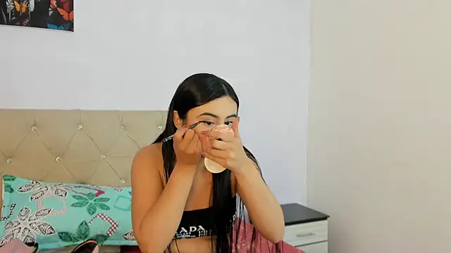 Snapshot of Dulce_amg chatting on 12/18/24, 12:18 Dulce amg online show from 12/18/24, 12:18