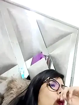 evelingjoyy online show from 12/19/25, 09:44