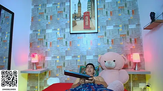 aaron antonella mds online show from 11/06/25, 08:54