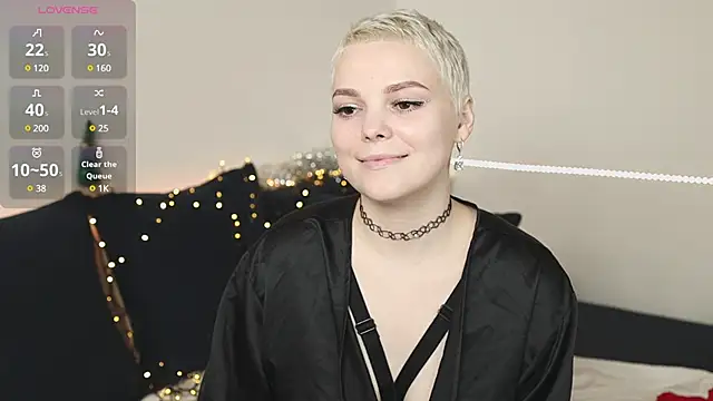 LikaBerry1 online show from 12/30/24, 08:36