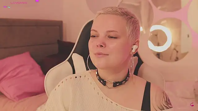 LikaBerry1 online show from 01/18/26, 01:04