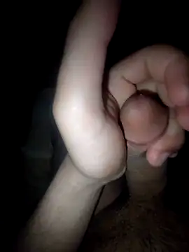 Snapshot of ch___ro69 chatting on 02/10/26, 02:37 ch ro69 online show from 02/10/26, 02:37