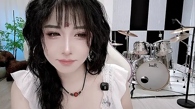 Vaness-a online show from 09/16/25, 03:13