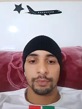 Snapshot of Hazembahloul chatting on 11/17/25, 10:48 Hazembahloul online show from 11/17/25, 10:48