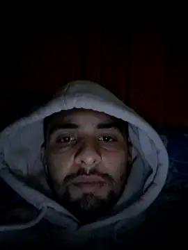 Snapshot of Hazembahloul chatting on 01/08/26, 11:40 Hazembahloul online show from 01/08/26, 11:40