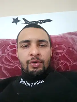 Snapshot of Hazembahloul chatting on 02/04/26, 11:09 Hazembahloul online show from 02/04/26, 11:09