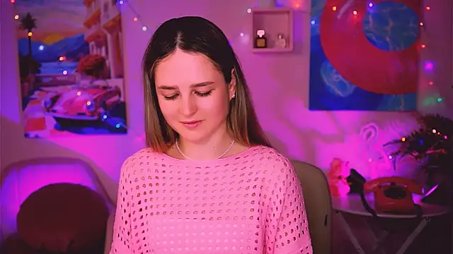 Snapshot of DeboraLarson chatting on 01/04/25, 11:11 DeboraLarson online show from 01/04/25, 11:11