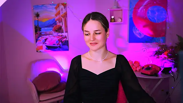 Snapshot of DeboraLarson chatting on 01/13/25, 07:32 DeboraLarson online show from 01/13/25, 07:32