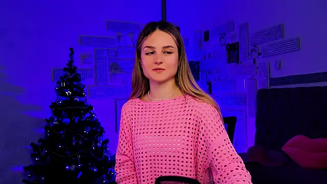 Snapshot of DeboraLarson chatting on 01/24/25, 12:10 DeboraLarson online show from 01/24/25, 12:10